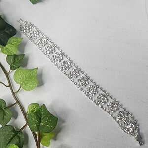 Silver Crystal Rhinestone Flower Bracelet New